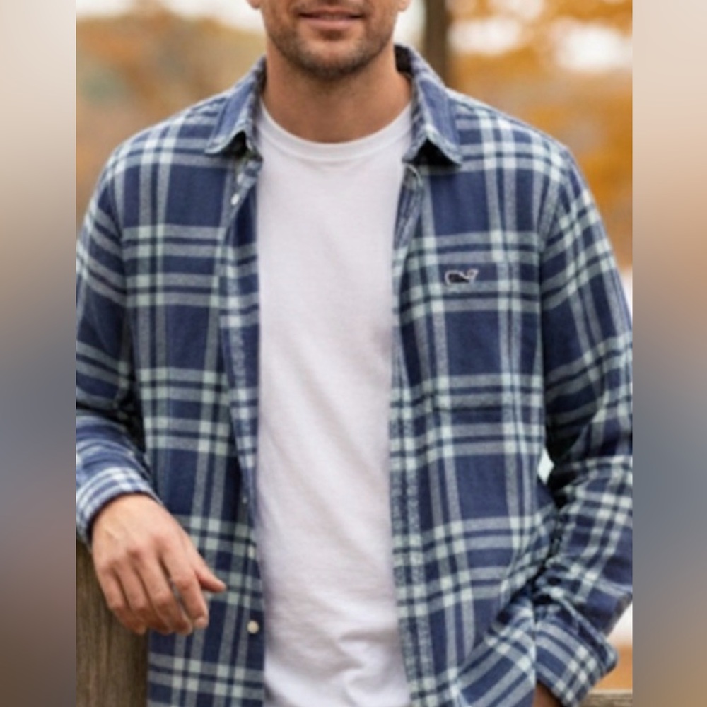 Vineyard Vines Blue Plaid Lined Flannel whale Button Down - Men's Medium preppy